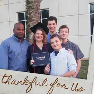 Meet your Posher, Shannon