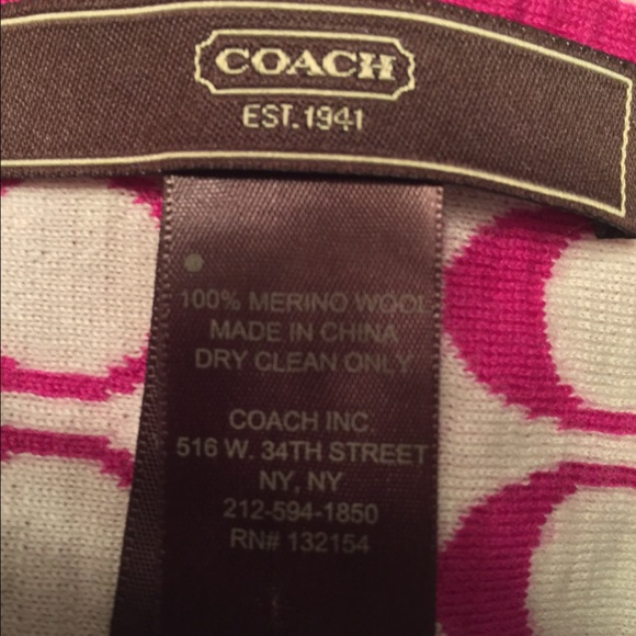 Cute Coach Scarf - Picture 2 of 3