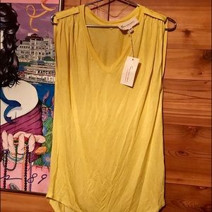 🔹TWO BY VINCE CAMUTO TOP🔹🌟NWTS🌟