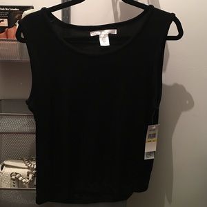 NWT Kiara stretchy black travel tank Size L