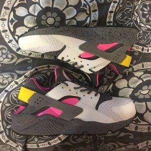 Nike Air Huarache Lows