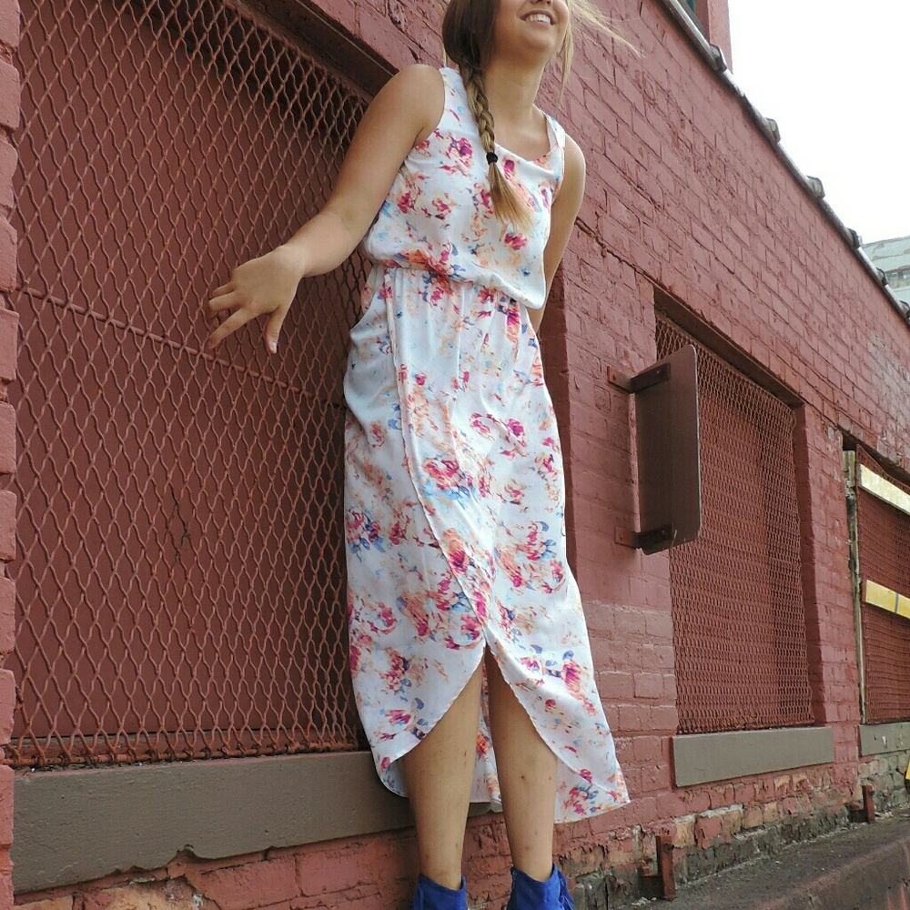 High-Low Light Floral Pattern Dress