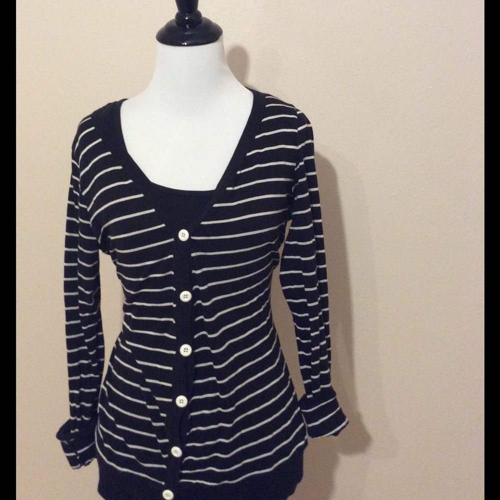 Casual cool lightweight cardigan