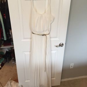 White maxi dress with gold belt