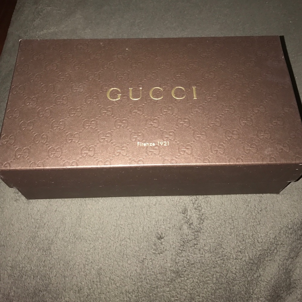 Box - Picture 2 of 4
