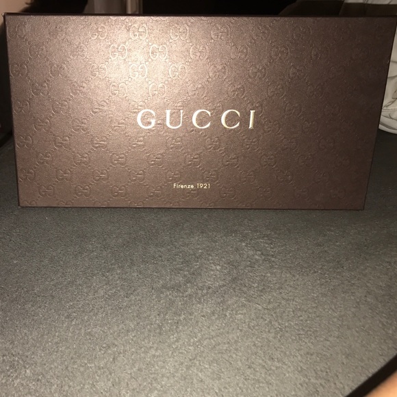 Box - Picture 3 of 4