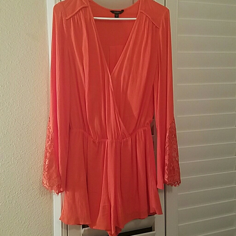 Long sleeve Coral Guess romper