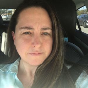 Meet your Posher, Hilary