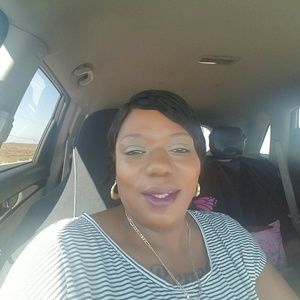 Meet your Posher, Renee