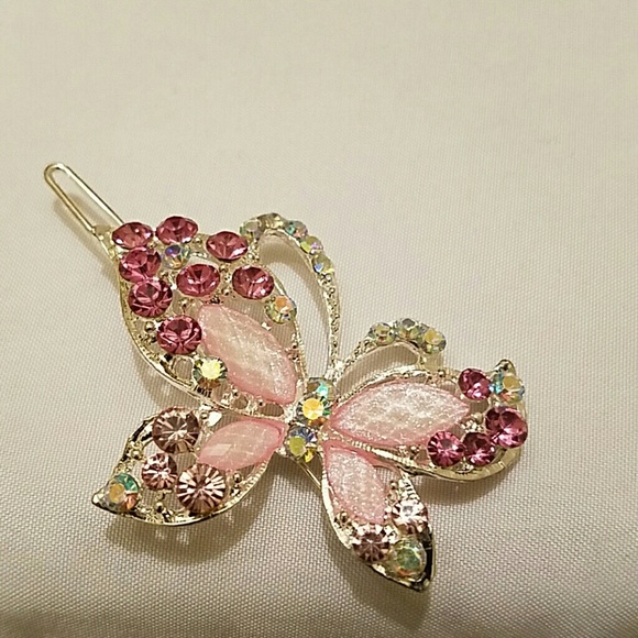 Accessories - Pink Butterfly Clip