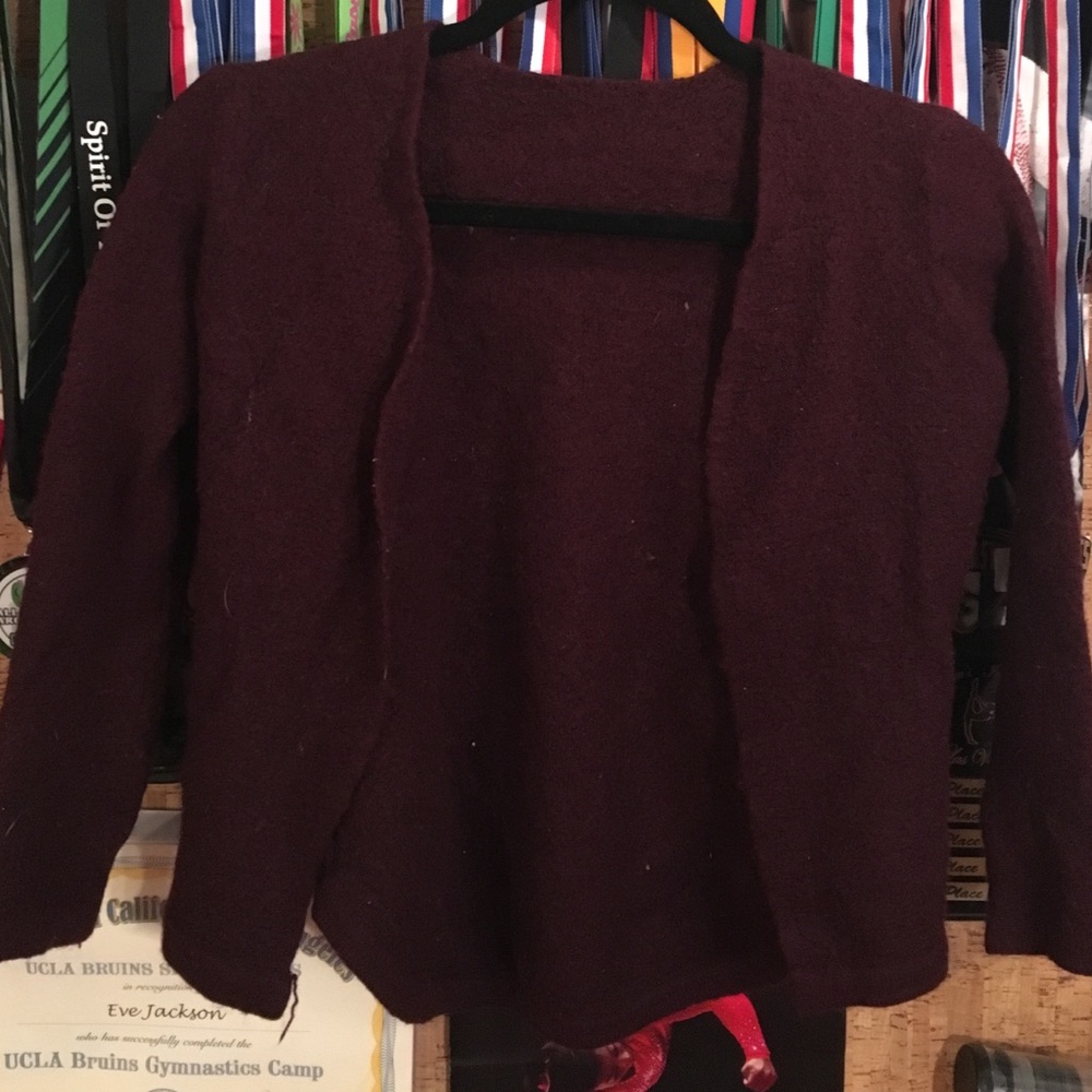 Brandy Cardican (maroon)