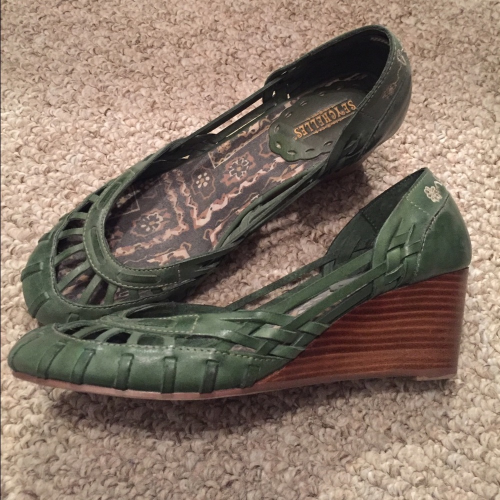 Seychelles green leather wedge shoes Anthropologie