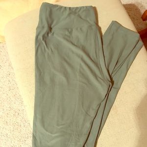 LuLaRoe OS leggings