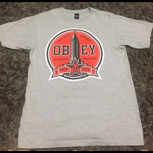 Obey gray t-shirt