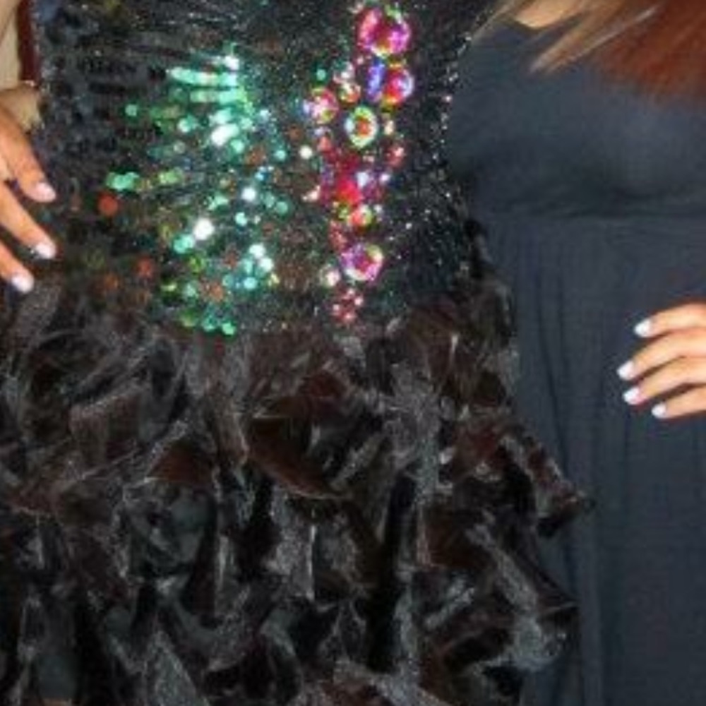PROM DRESS - Picture 2 of 2