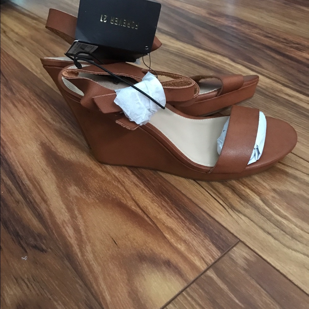 Brown wedges