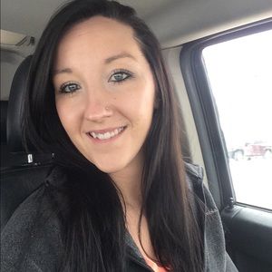 Meet your Posher, Briana