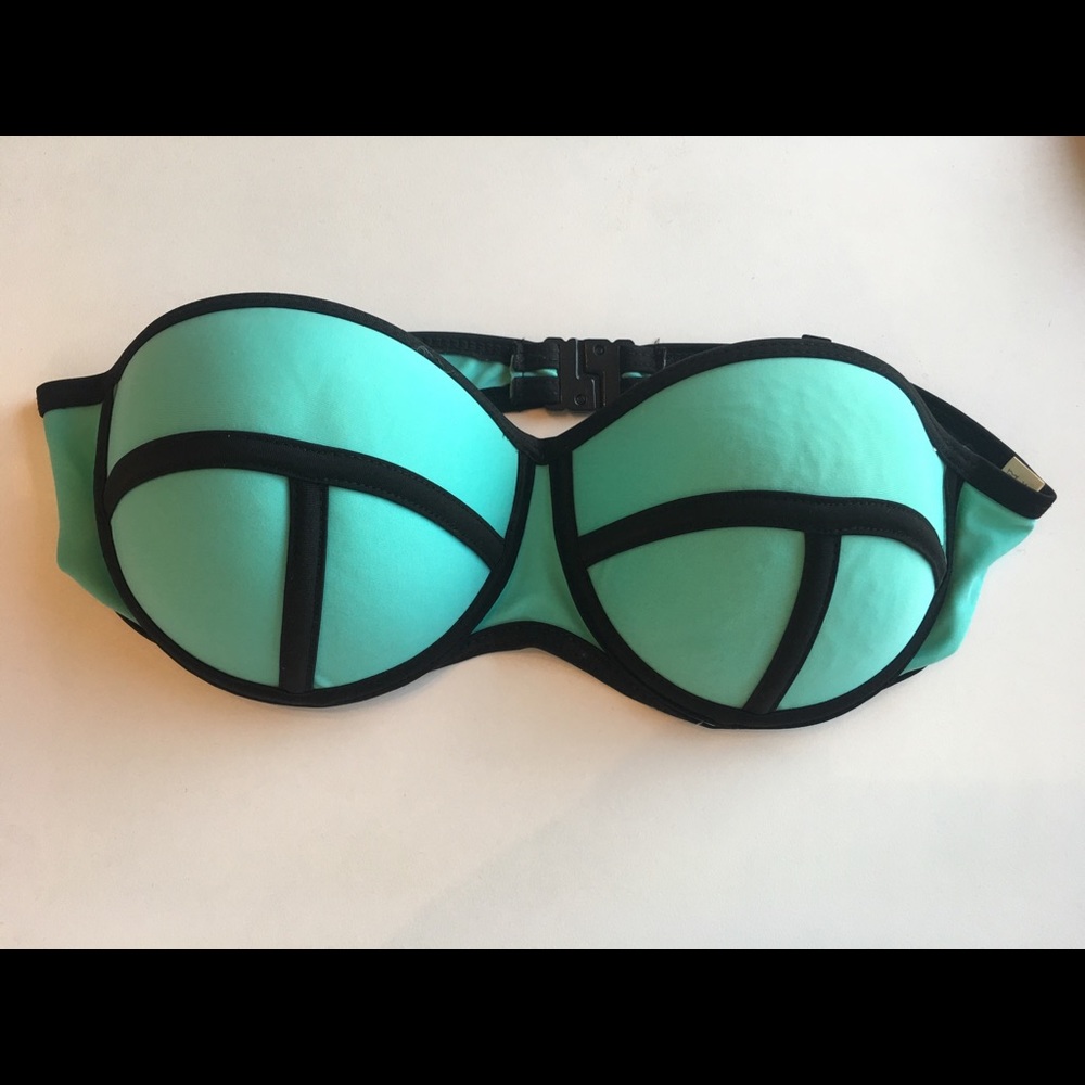Bikini top