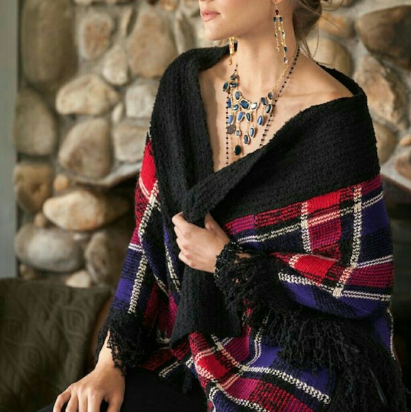 Lauren Ralph Lauren Poncho - Picture 4 of 4