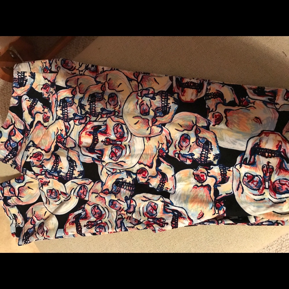OS unicorn LuLaRoe leggings (SKULLS)