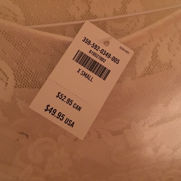 NWT White lace dress - Picture 2 of 3