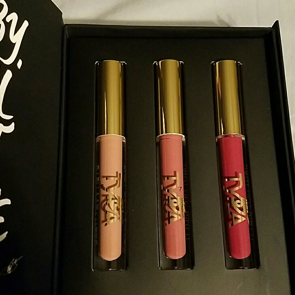 Tyra Baby Got Matte Lipstick trio - Picture 4 of 6
