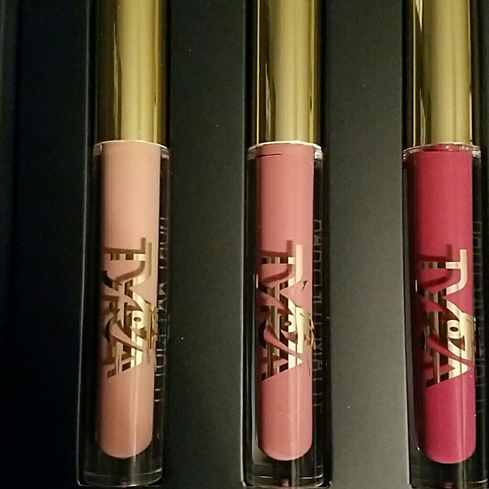 Tyra Baby Got Matte Lipstick trio - Picture 6 of 6