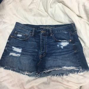 american eagle high-waisted shorts!