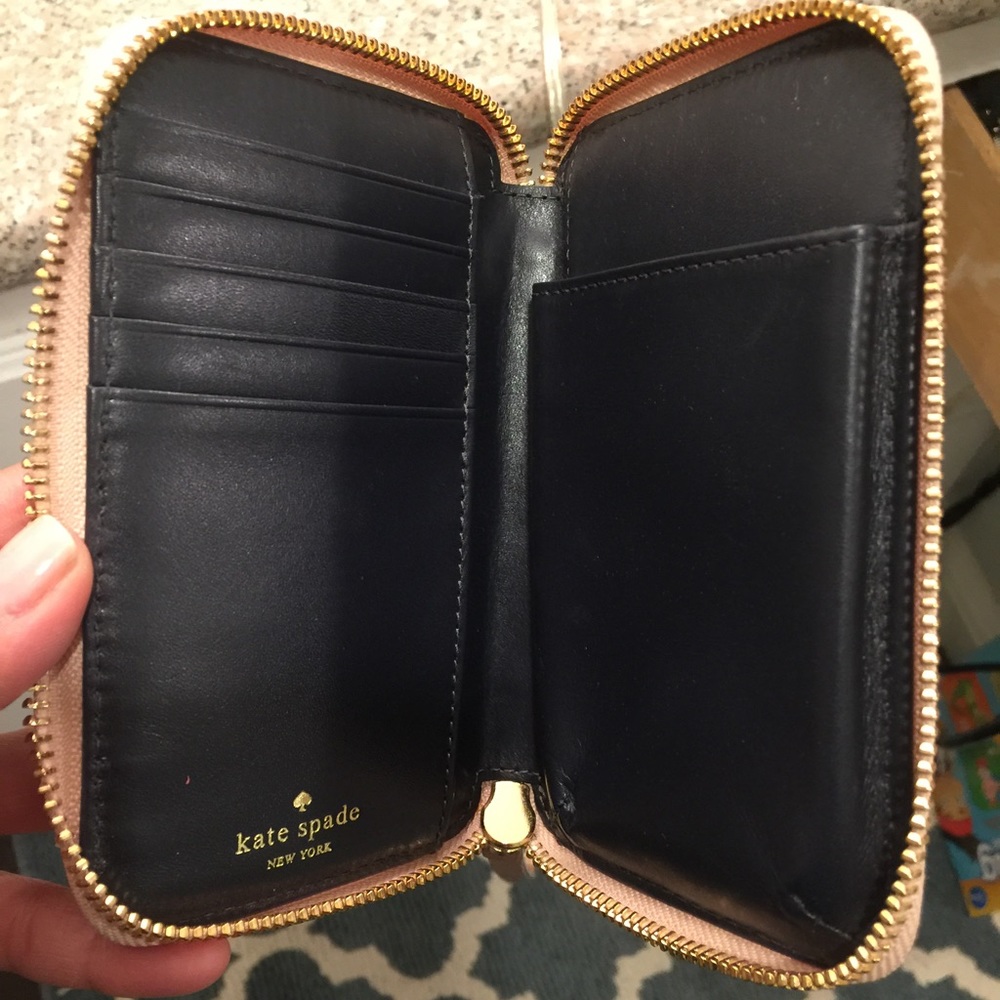 Rose gold KATE SPADE iPhone 5 wrislet - Picture 3 of 3