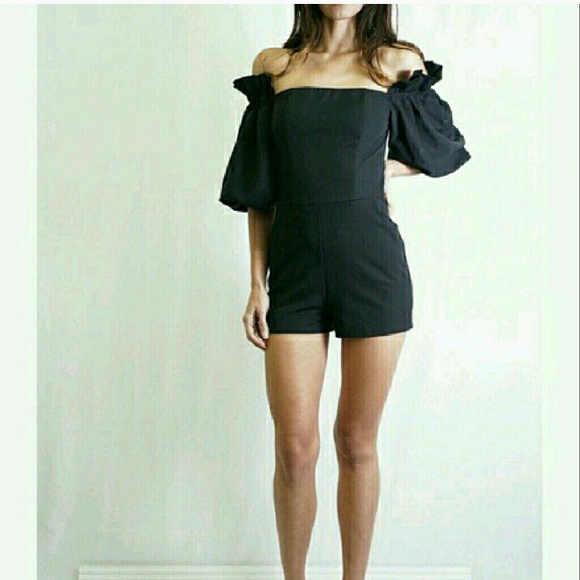 ADORABLE Romper BNWT! - Picture 3 of 7