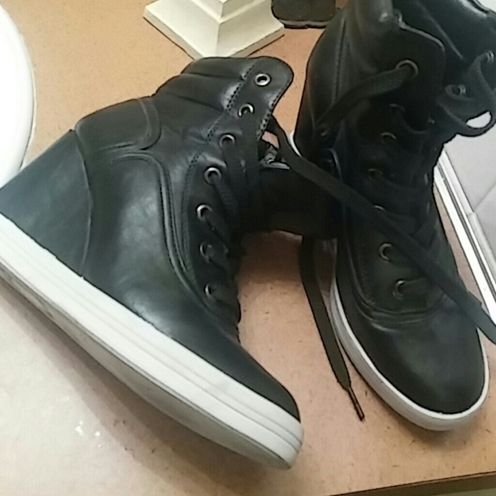 Lightly used sneaker boots