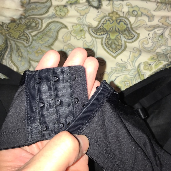 Black nursing bra 40F NWT - Picture 3 of 3