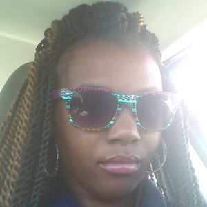 Meet your Posher, Monisha