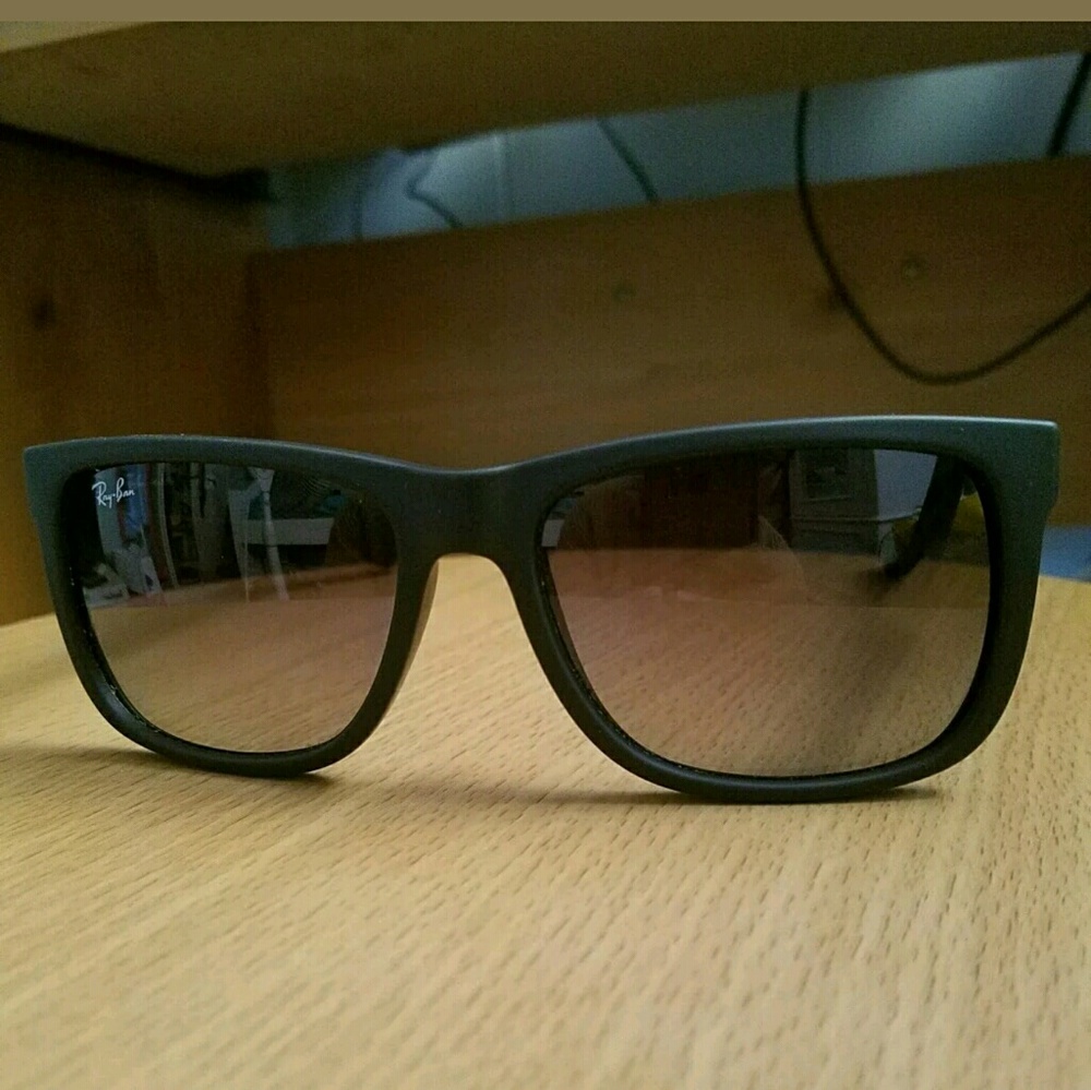 Justin Classic Ray Ban Sunglasses