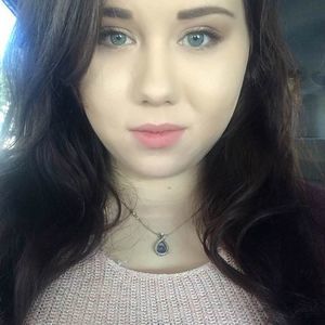 Meet your Posher, Kayli