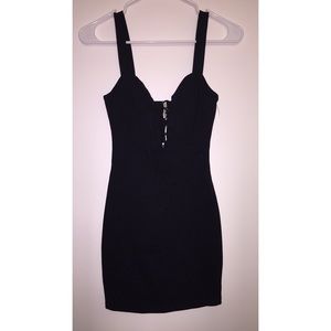 Black bodycon dress