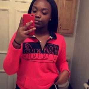 Meet your Posher, Nessa