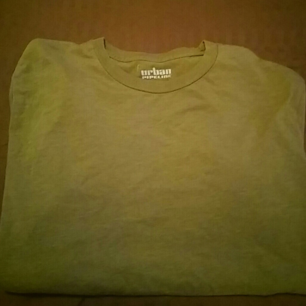 Tee shirt