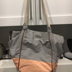 Roxy Bag