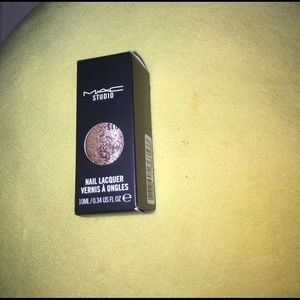 Mac fingernail polish