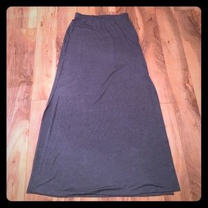 Gray maxi skirt with side slits