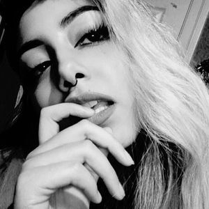 Meet your Posher, Mitzi