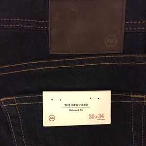Pantacourt femme Blanc du Nil - Taille 38 : Achat occasion | Pantacourts ( femme) Blanc du Nil Blanc Très bon état