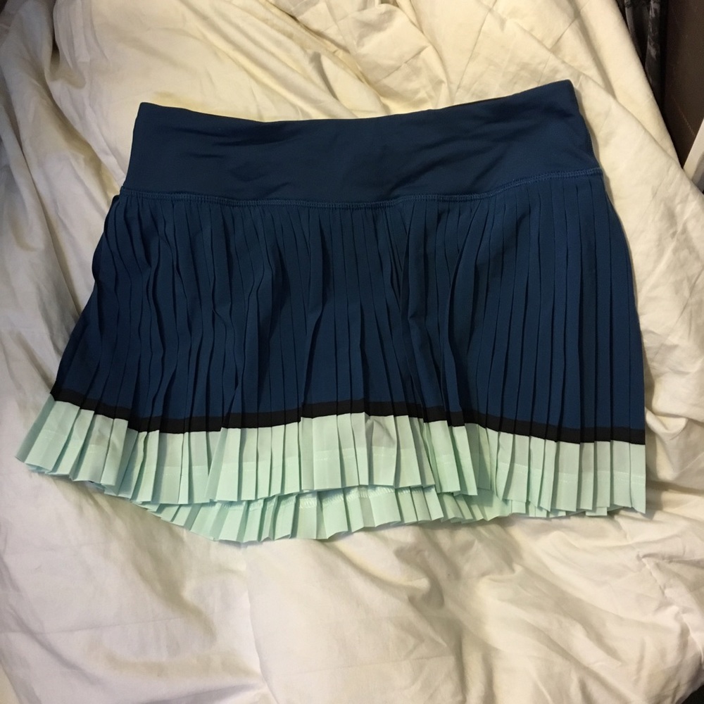 Lululemon street to pleat skirt Poseidon/seafoam