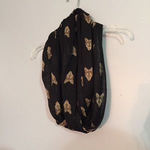 Wolf/Fox Animal Print Scarf