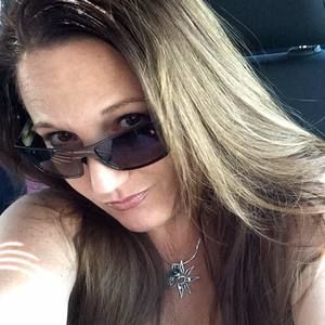 Meet your Posher, Faith davis