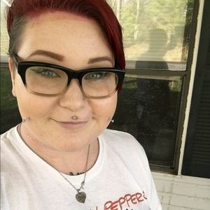 Meet your Posher, Savannah