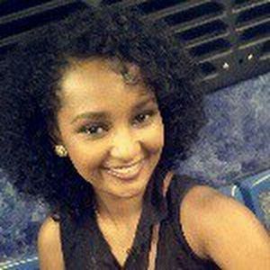 Meet your Posher, Amina