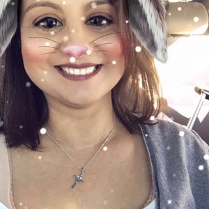 Meet your Posher, Dalia