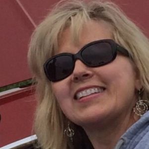 Meet your Posher, Connie